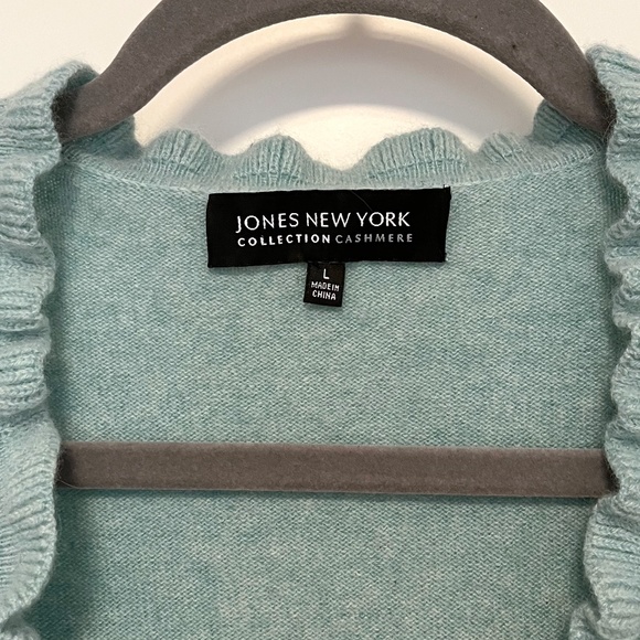 Jones New York Soft Green Cashmere Ruffled Cardigan - Picture 3 of 8